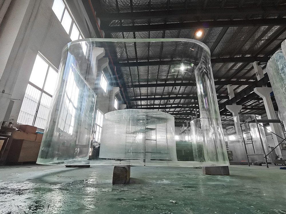 Fabricante de piscinas acrílicas - Experto en construcción de piscinas